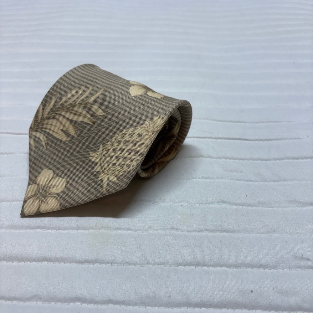 Tommy Bahama Mens Silk Tie Tan Brown Tropical‎ Pineapple Hibiscus Floral 4 Inch